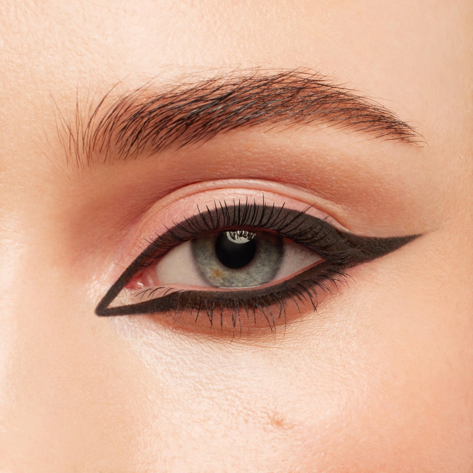 Black on Black - Buildable Professional Lash Favorite