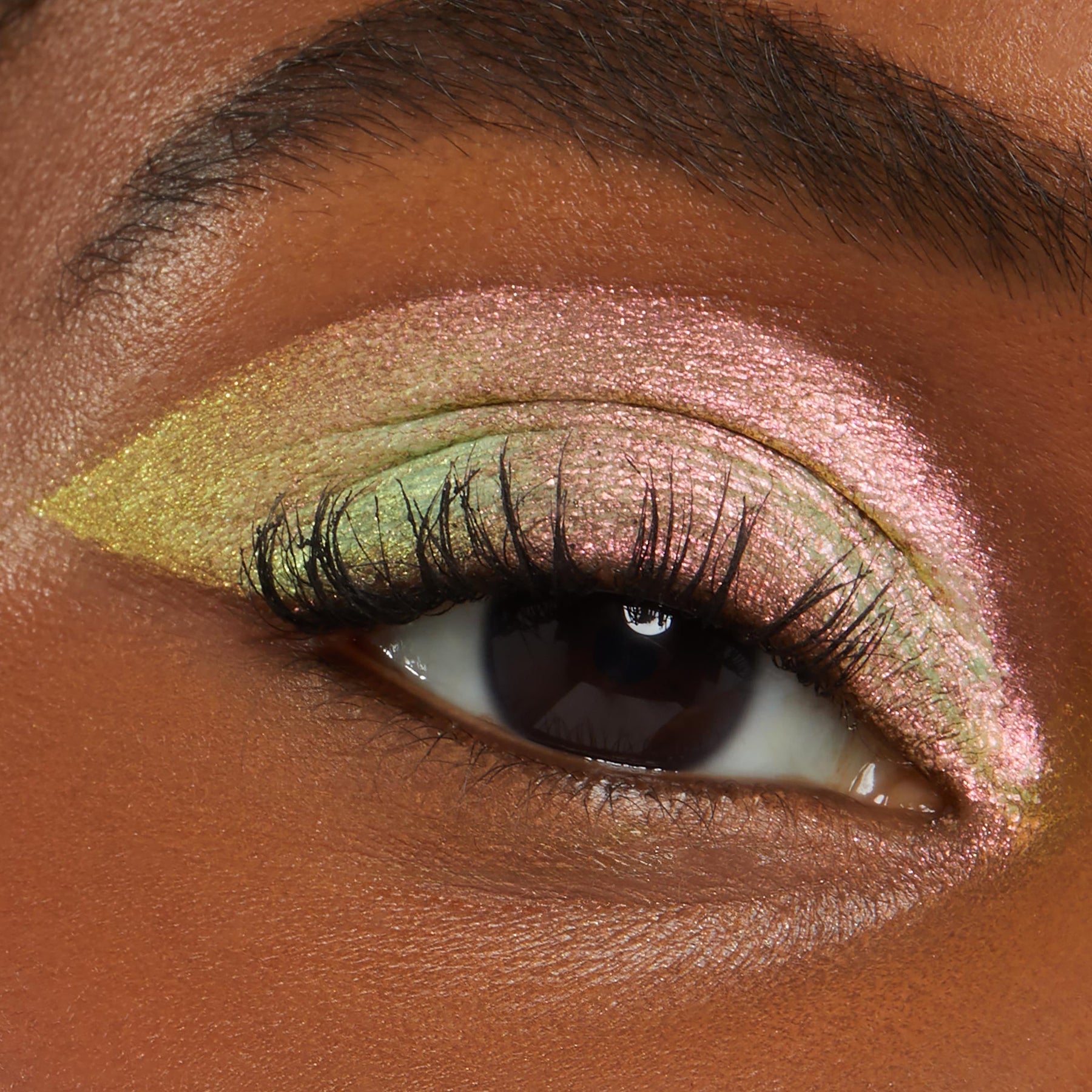 Galaxy - Playful Inspired Eye Detail