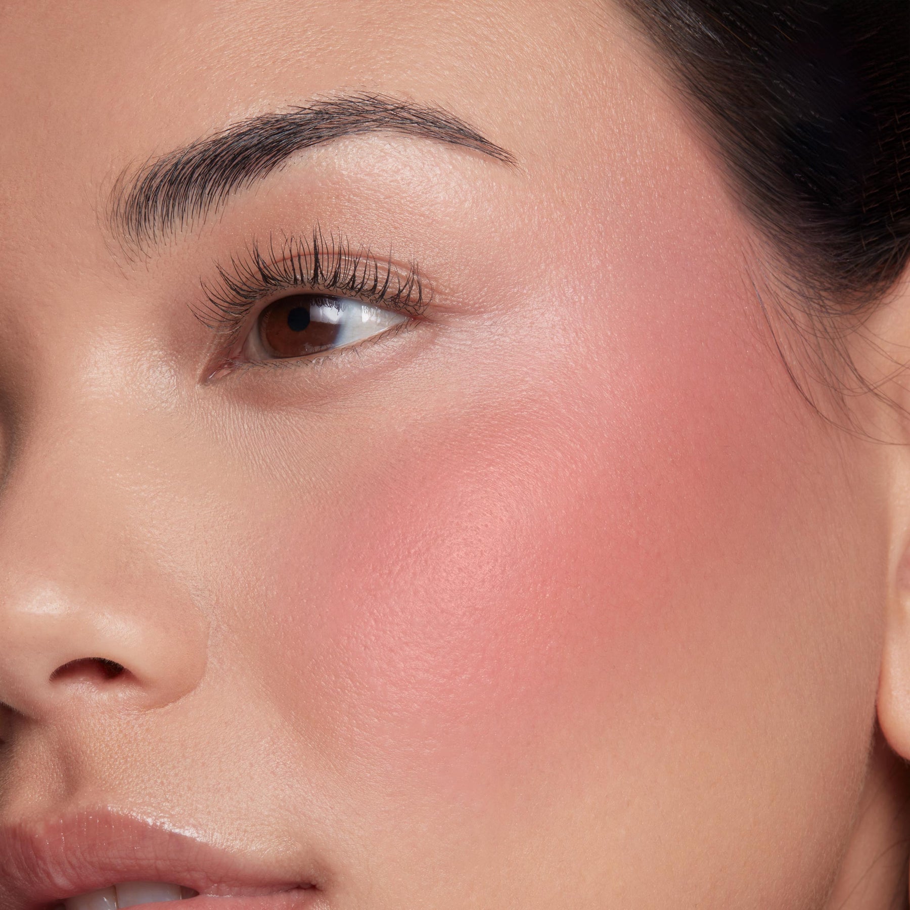 IKTR - Pearlescent Versatile Cheek Detail