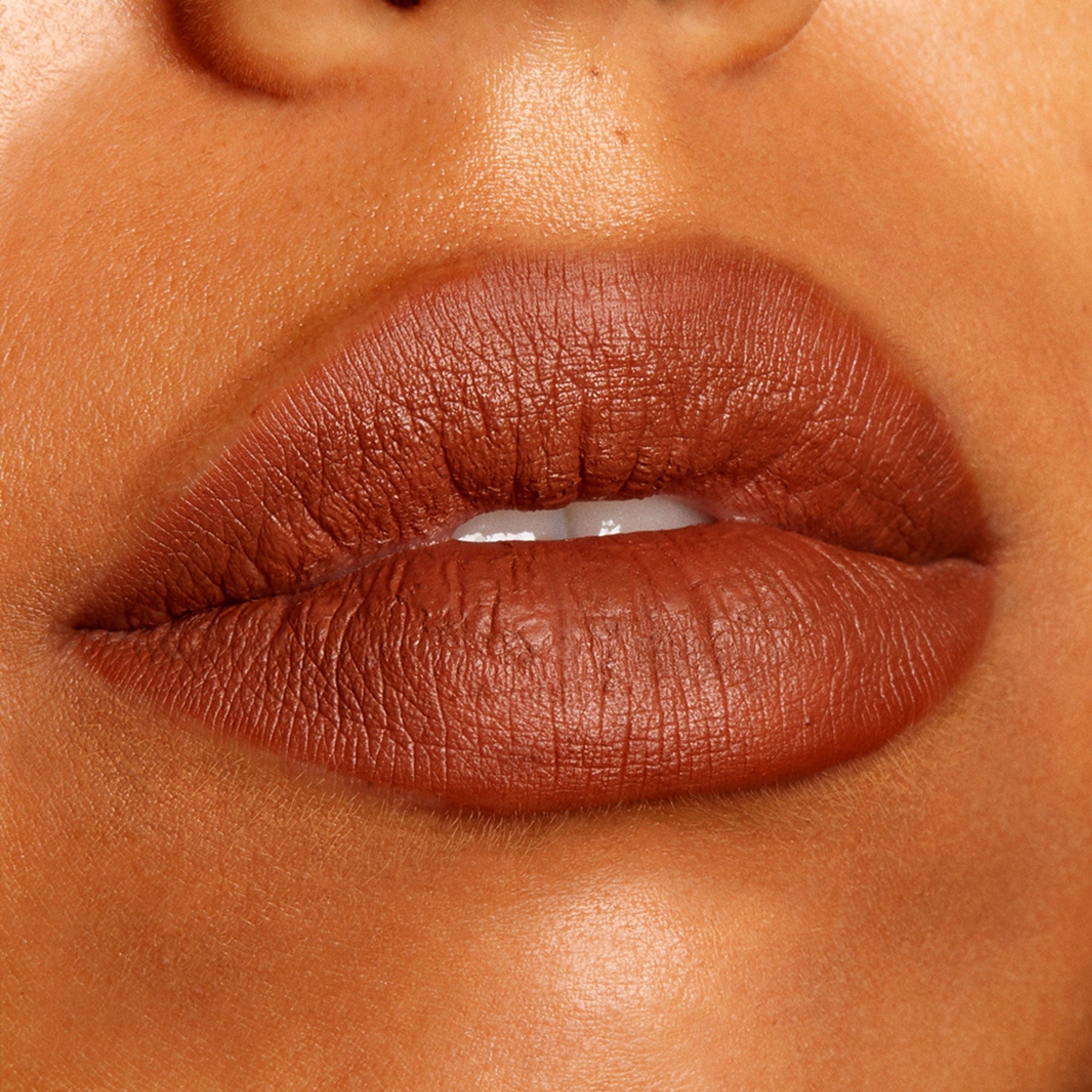 BFF3 - Balanced Playful Lip Essential