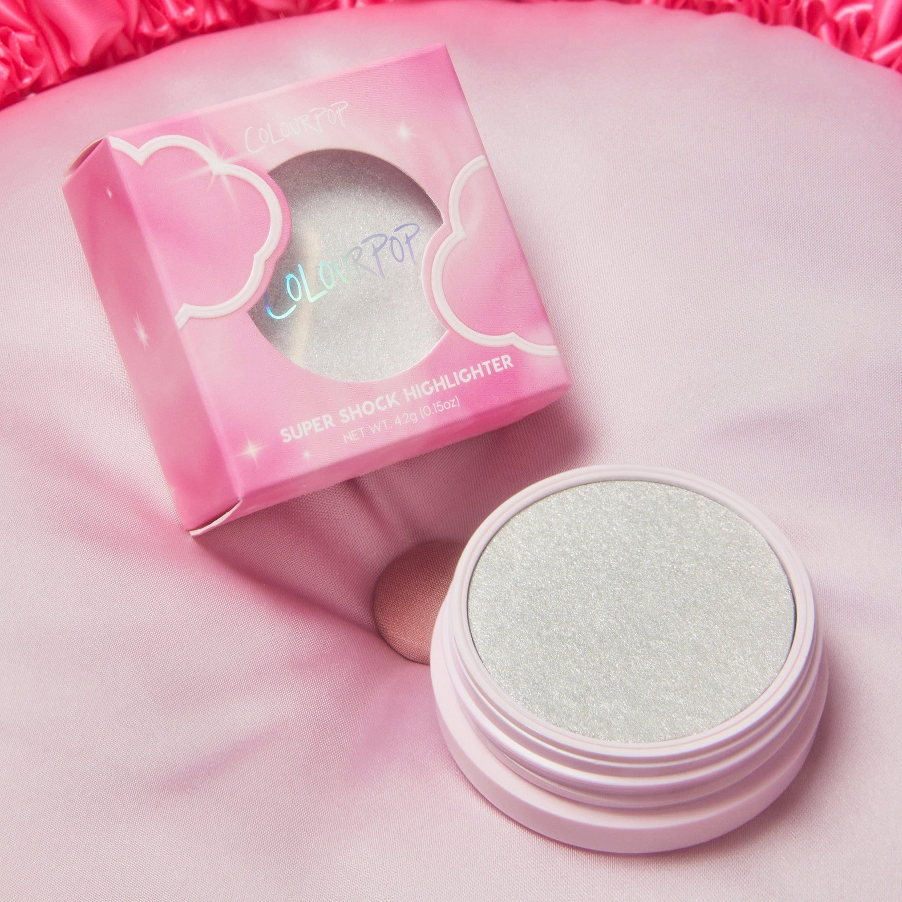 Platinum Aura - Blendable Runway Cheek Detail