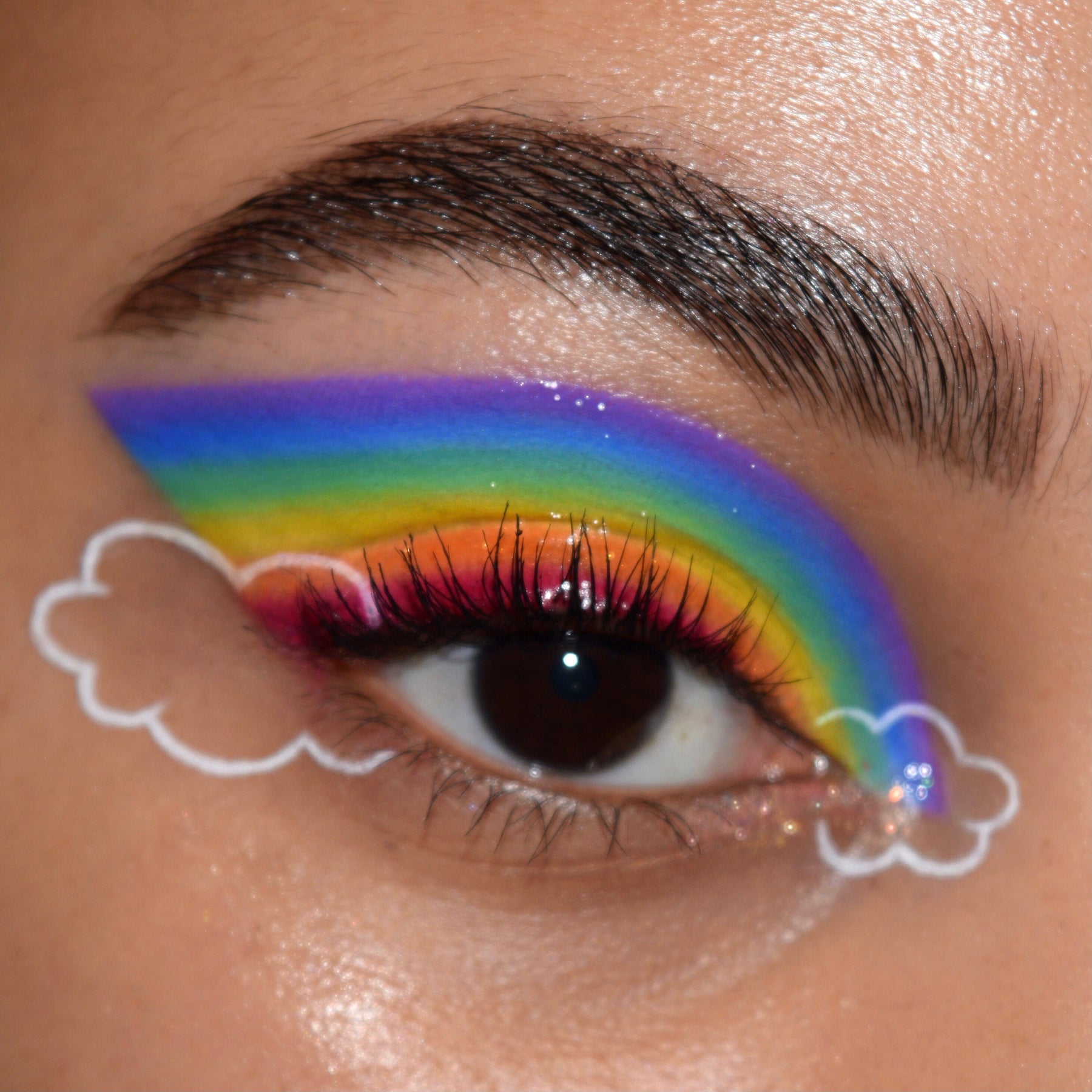 Fade Into Hue - Comfortable Deluxe Eye Accent