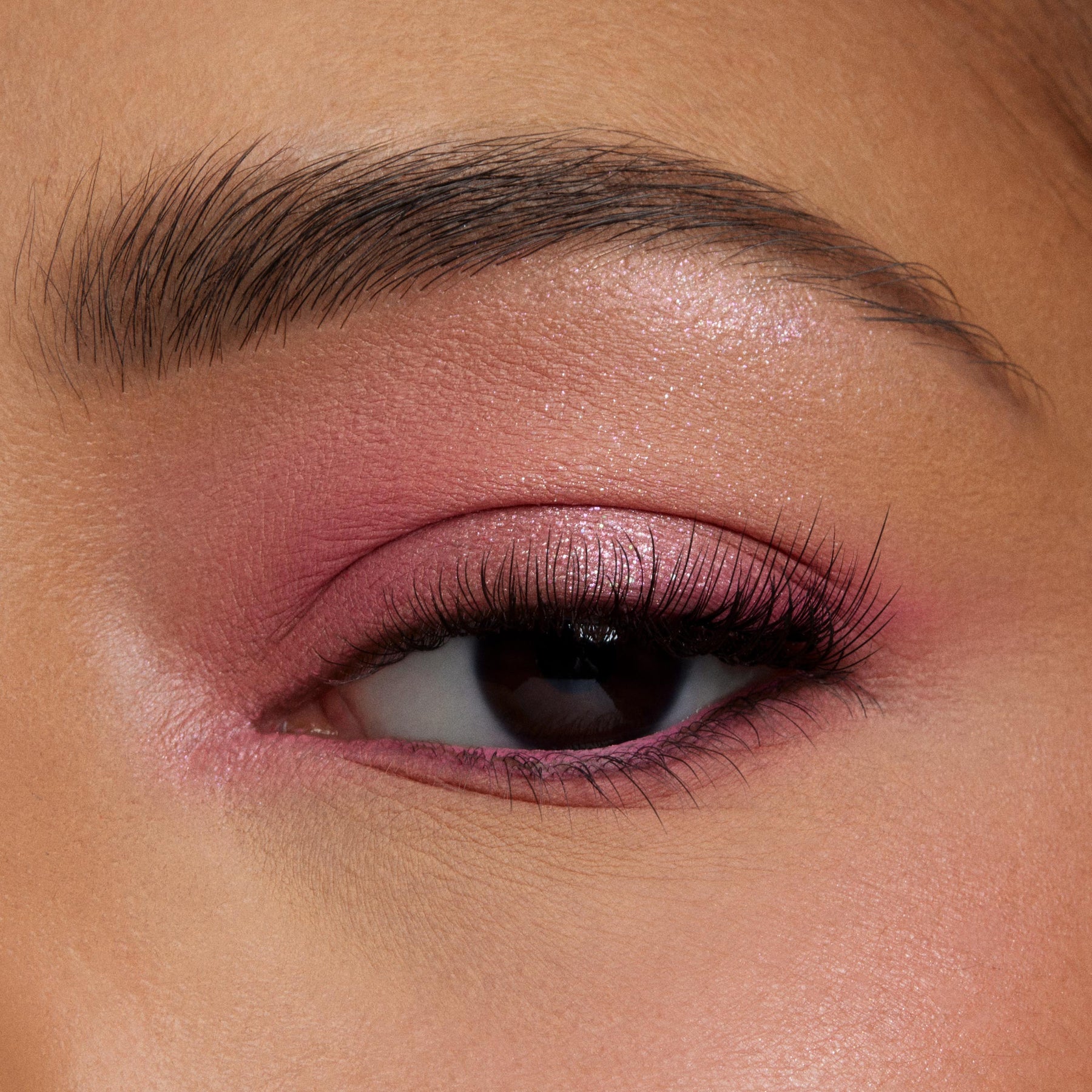 Cloud Spun - Delicate Iconic Eye Look