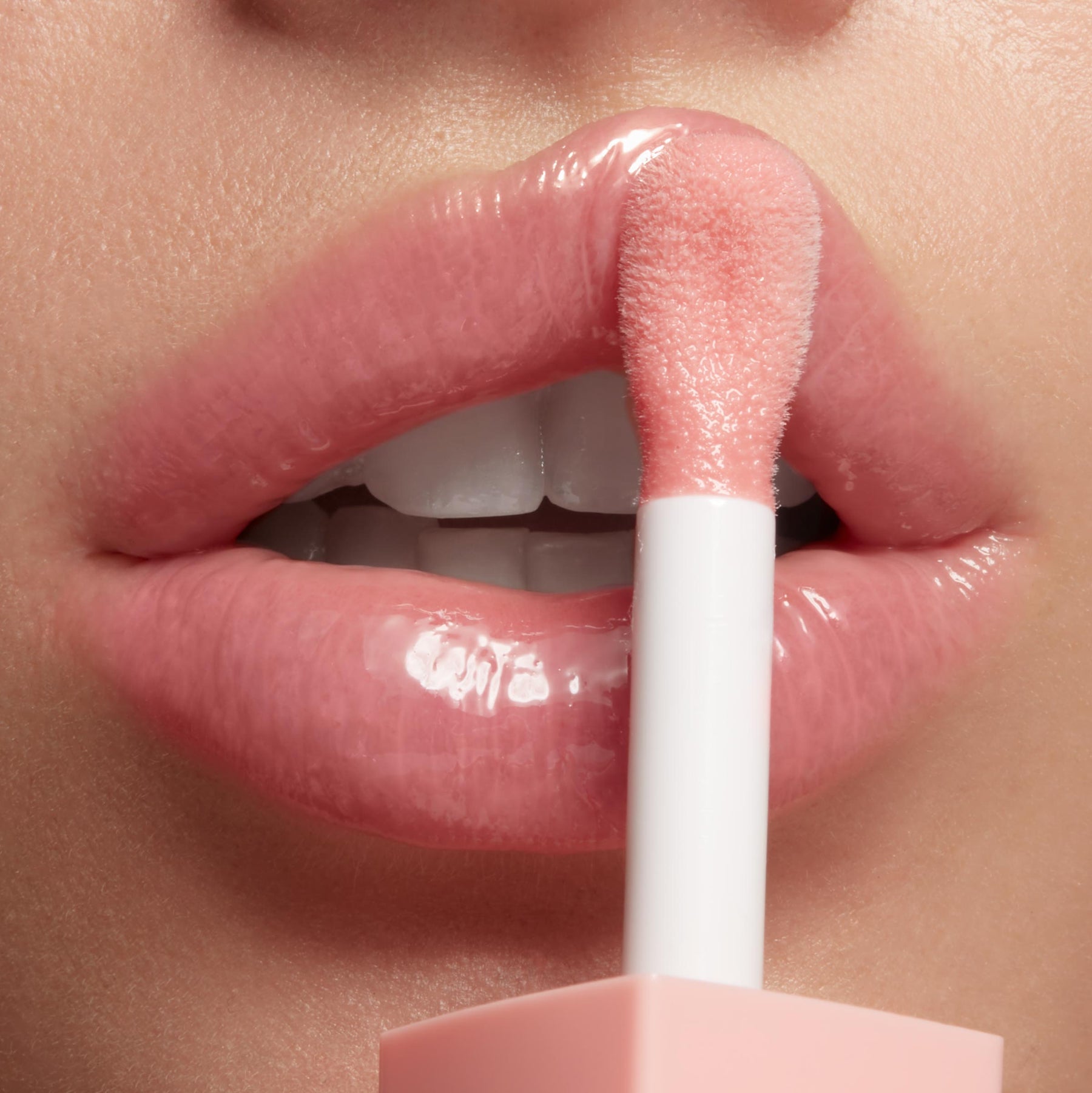 Baby Panda - Prismatic Minimal Lip Mood
