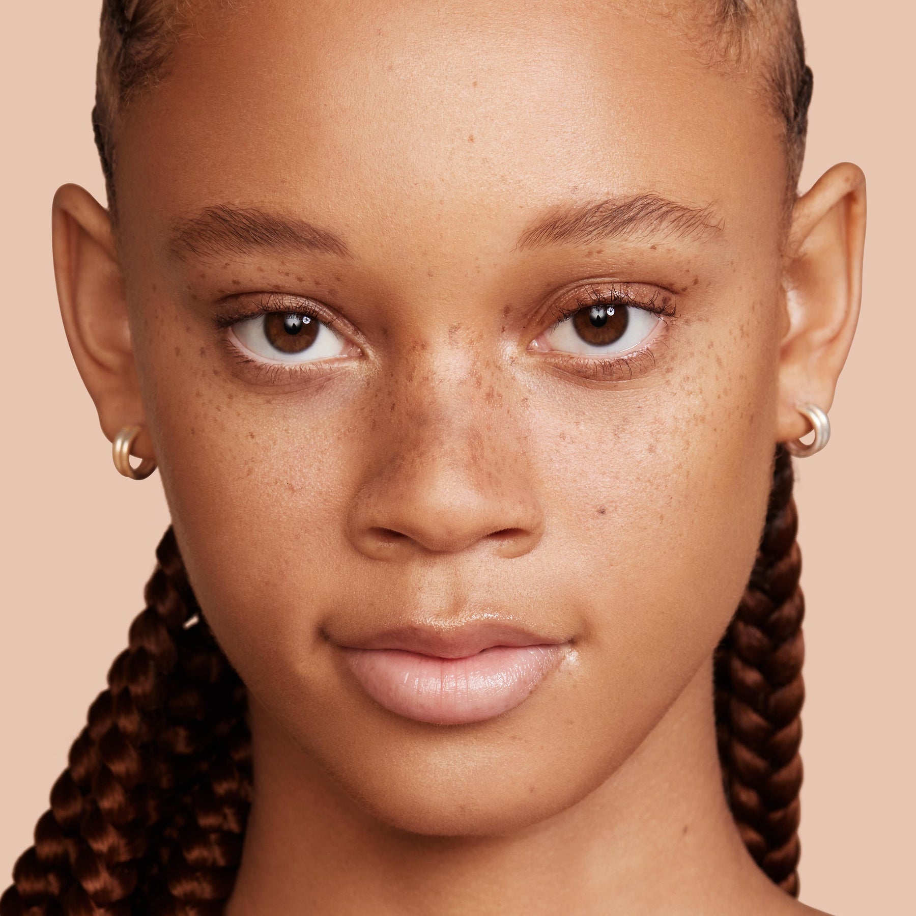Medium 100 W - Matte Editorial Complexion Perfection