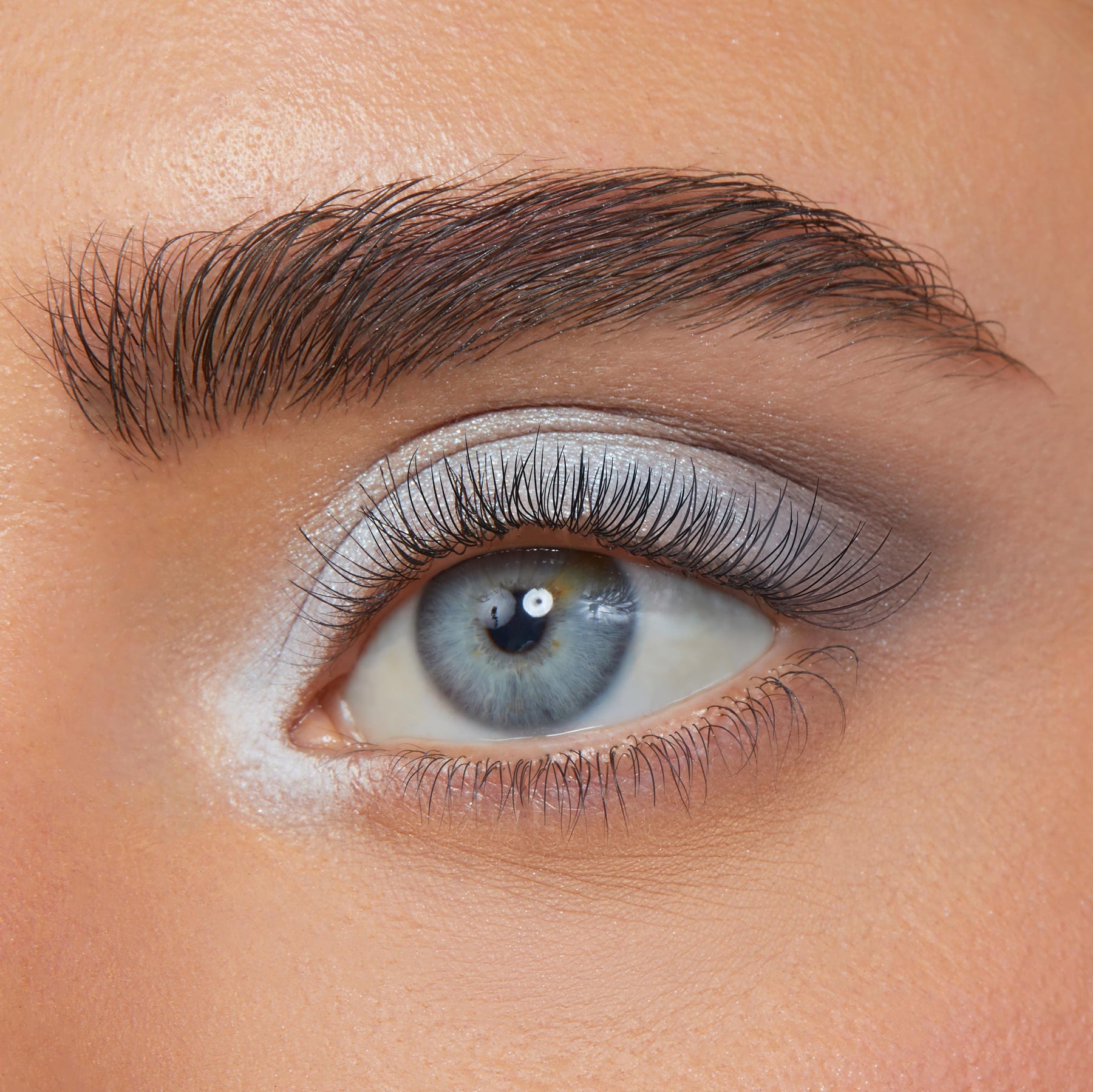 Cloud 9 - Dewy Tailored Eye Definition